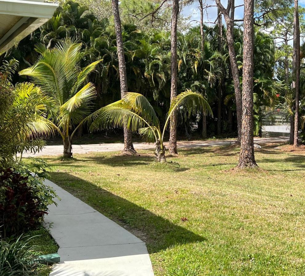 Private Tropical Paradise Guesthouse! Loxahatchee Esterno foto